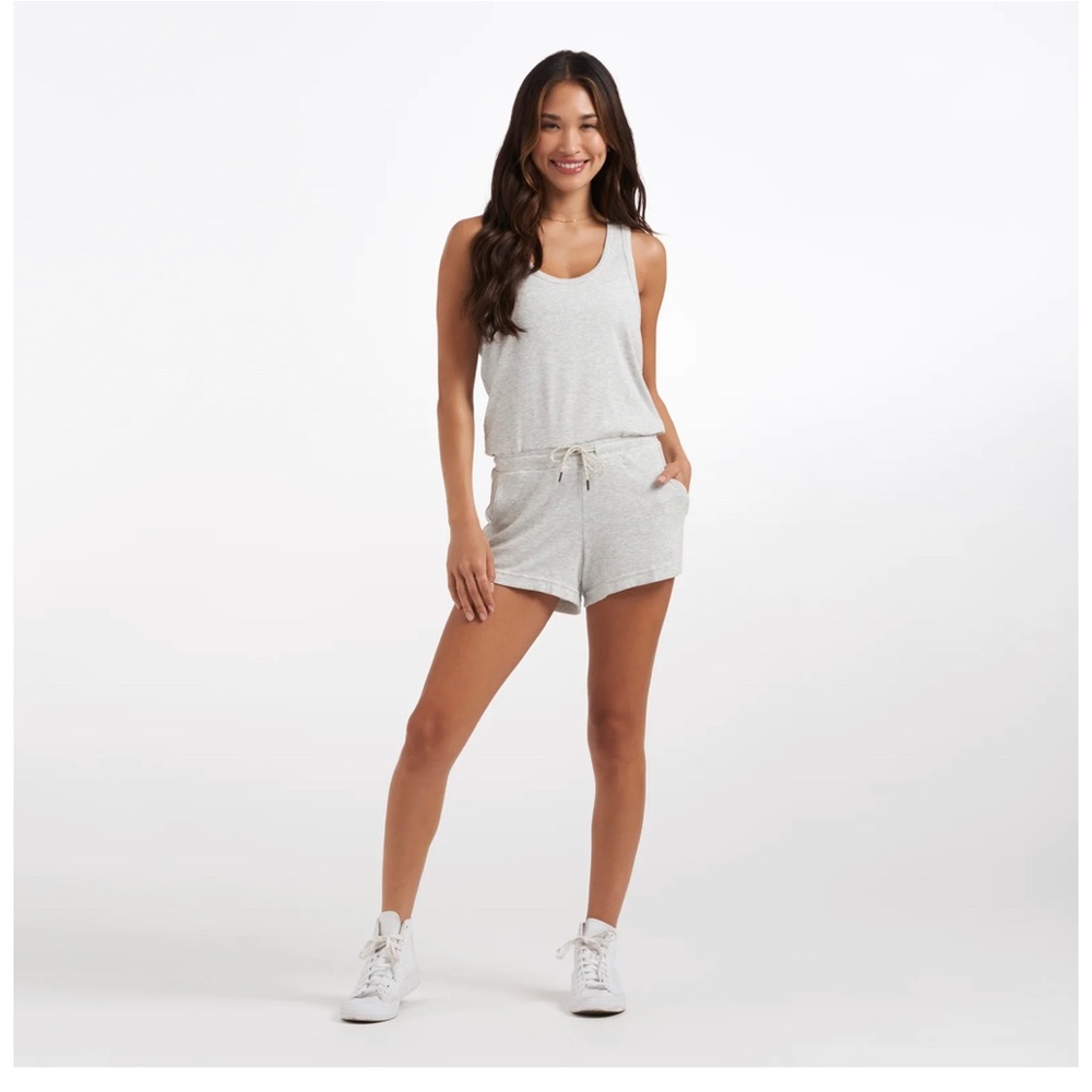 Vuori Torrey Heather Grey Romper Size Medium